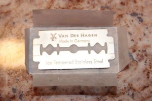 van-der-hagen-safety-razor-review-2 (1)